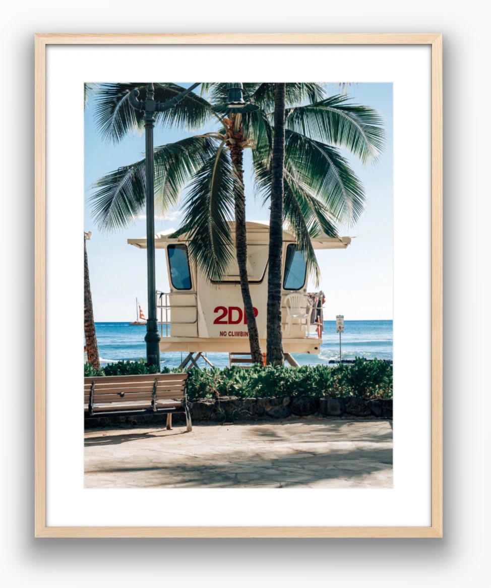 Hawaii Lifeguard Stand at Waikiki Photograph - Print Only or Framed